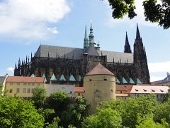 Prag: Der Veitsdom, vom königlichen Garten aus gesehen