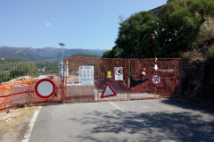 Zu einer Baustelle in Italien gehört anscheinend auch zwingend immer ein 30er Schild