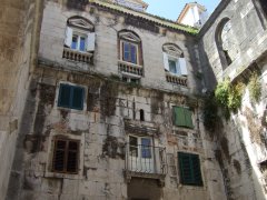 Die Mauer des antiken Palastes in Split